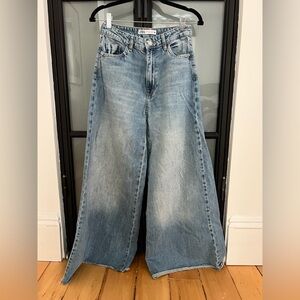 Zara Woman High Waisted Wide-Leg Blue Jeans With Frayed Unfinished Raw Hem